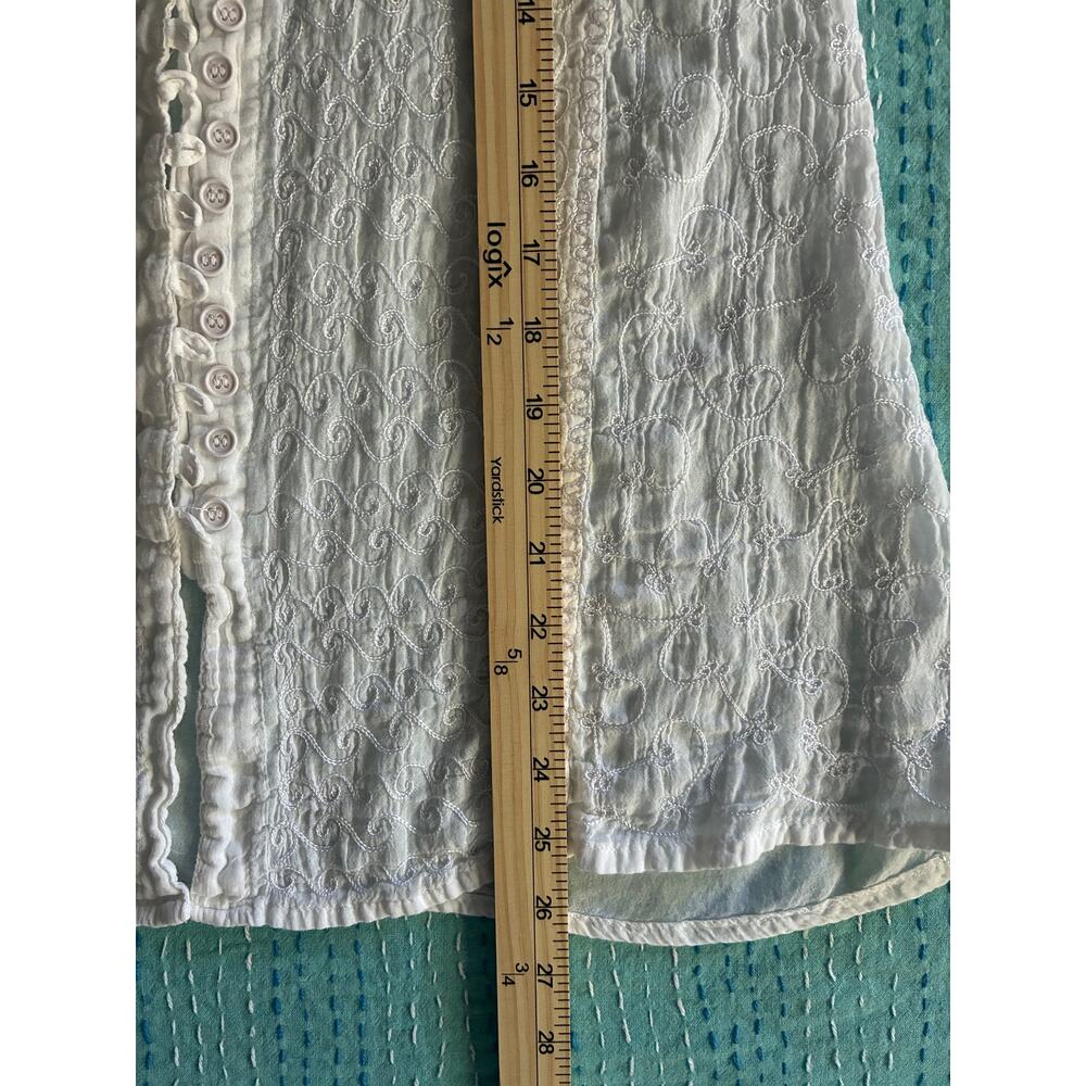 Vintage White Embroidered Rayon Blouse Womens M Boho Cottagecore Button Front - Picture 9 of 11